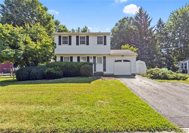 Photo 1 of Sale Pending at 120 Smokey Holw Rd, Baldwinsville, NY 13027 | MLS# S1703171 | Listing updated on 2026-08-08