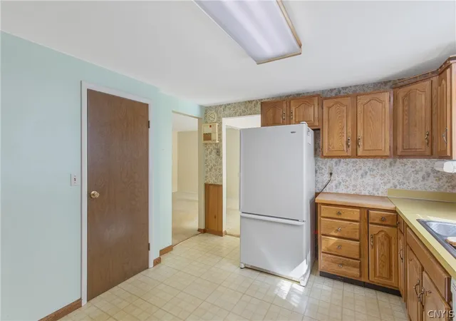 Photo 3 of Sale Pending at 120 Smokey Holw Rd, Baldwinsville, NY 13027 | MLS# S1703171 | Listing updated on 2026-08-08