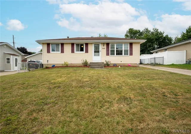 Photo 1 of Sale Pending at 3443 Bethford Dr, Buffalo, NY 14219 | MLS# B1699025 | Listing updated on 2026-08-14
