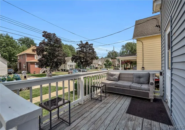 Photo 3 of Sale Pending at 190 William St, Tonawanda, NY 14150 | MLS# B1703808 | Listing updated on 2026-08-26