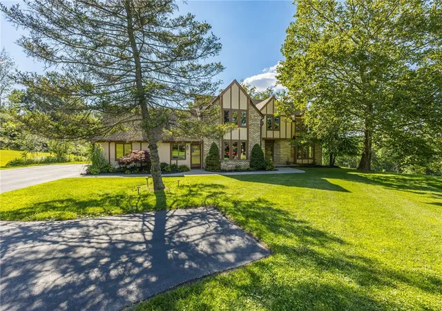 Photo 2 of Sale Pending at 237 W Bloomfield Rd, Pittsford, NY 14534 | MLS# R1703717 | Listing updated on 2026-09-02