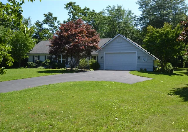 Photo 1 of Sale Pending at 127 Galvin Ct, Farmington, NY 14425 | MLS# R1703792 | Listing updated on 2026-08-13
