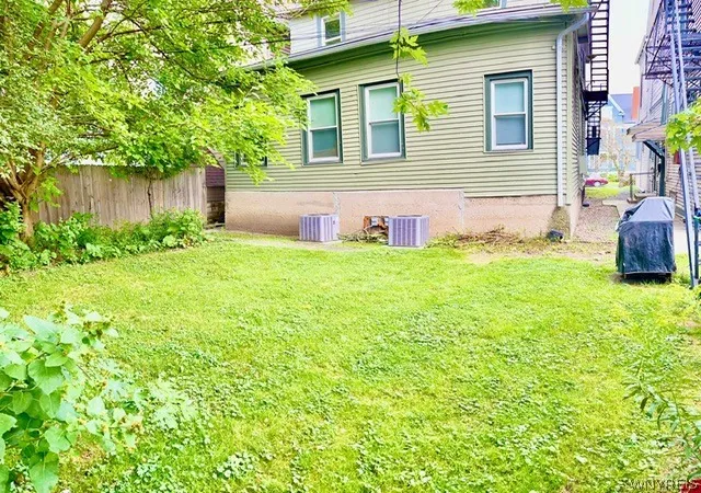 Listing Photo 4 - Condo for sale in building located at 368 Bryant St, Buffalo, NY 14222