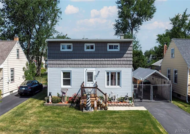 Photo 1 of Sale Pending at 276 Westbrook Dr, Buffalo, NY 14225 | MLS# B1703335 | Listing updated on 2026-09-10