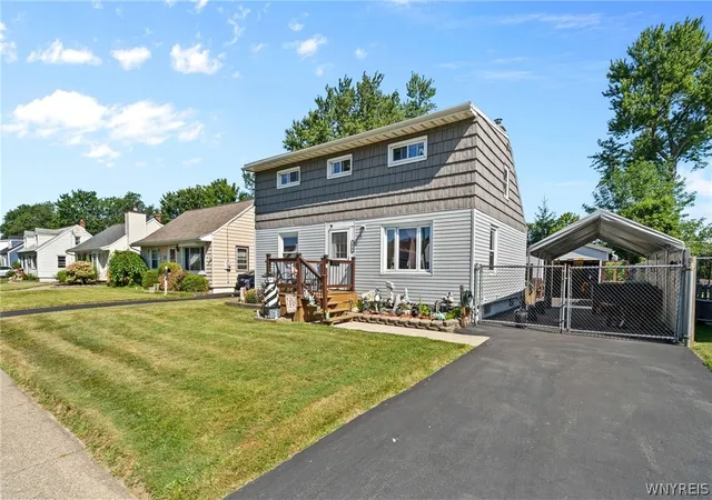 Photo 2 of Sale Pending at 276 Westbrook Dr, Buffalo, NY 14225 | MLS# B1703335 | Listing updated on 2026-09-10