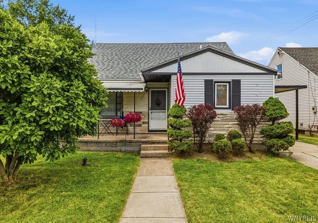 Photo 1 of Sale Pending at 554 79th Street, Niagara Falls, NY 14304 | MLS# B1703899 | Listing updated on 2026-08-26