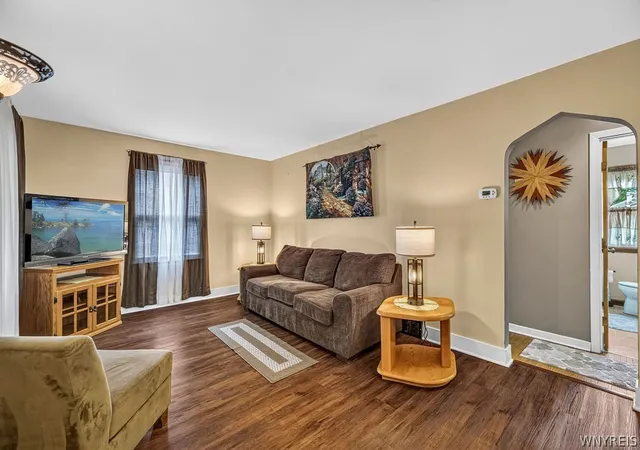 Photo 3 of Sale Pending at 554 79th Street, Niagara Falls, NY 14304 | MLS# B1703899 | Listing updated on 2026-08-26