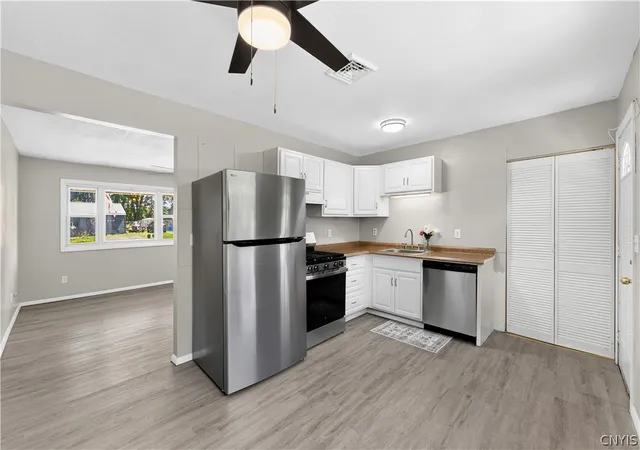 Photo 4 of Sale Pending at 7939 Rinaldo Blvd E, Bridgeport, NY 13030 | MLS# S1703963 | Listing updated on 2026-09-01