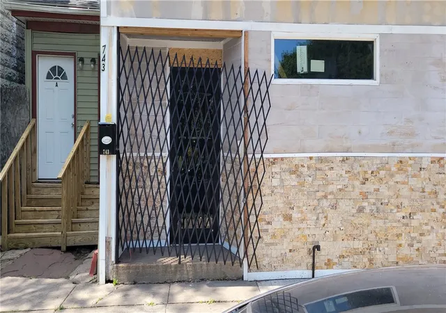 Photo 1 of Single family home for sale at 741 743 Hudson Ave #741, Rochester, NY 14621 | MLS# R1703617 | Listing updated on 2026-09-02