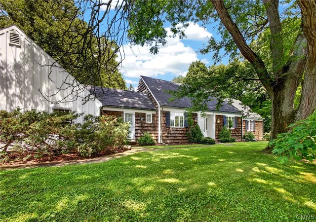 Photo 2 of Sale Pending at 6981 Colonial Dr, Fayetteville, NY 13066 | MLS# S1703121 | Listing updated on 2026-08-07