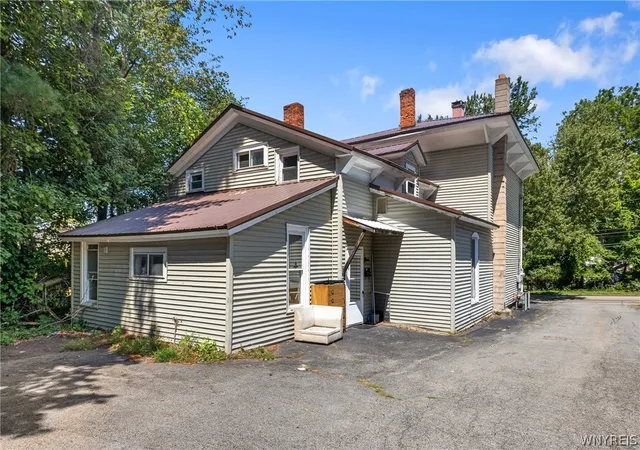 Photo 3 of Multi family home for sale at 105 Water St, Fredonia, NY 14063 | MLS# B1704008 | Listing updated on 2026-08-10