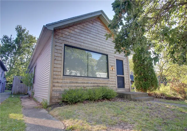 Photo 1 of Single family home for sale at 38 Brayton St, Buffalo, NY 14213 | MLS# B1703785 | Listing updated on 2026-08-21