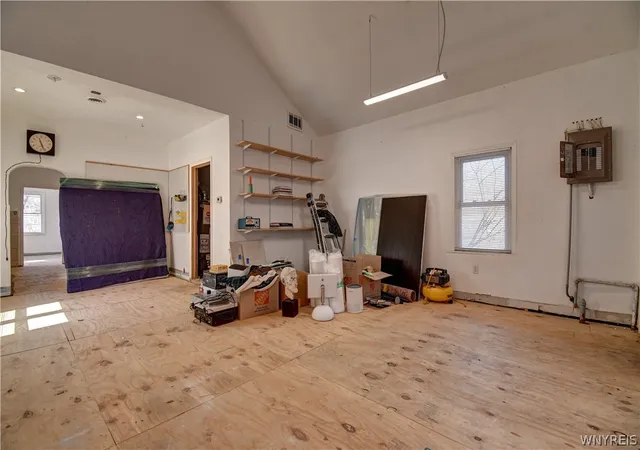 Photo 3 of Single family home for sale at 38 Brayton St, Buffalo, NY 14213 | MLS# B1703785 | Listing updated on 2026-08-21