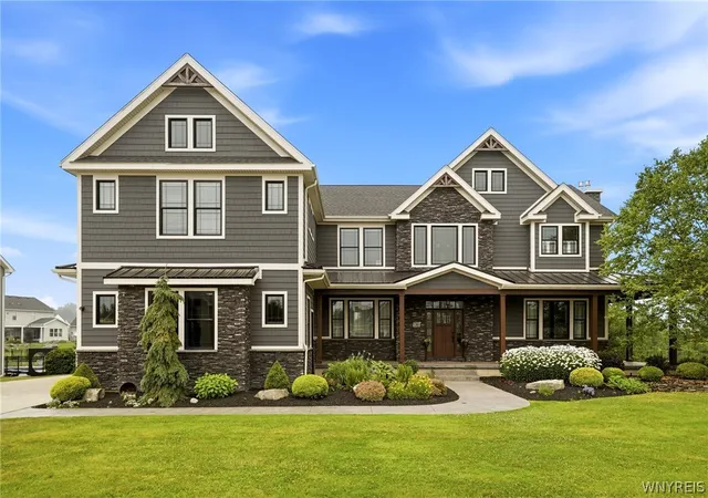 Photo 1 of Sale Pending at 5368 Glenview Dr, Clarence, NY 14031 | MLS# B1704042 | Listing updated on 2026-08-20