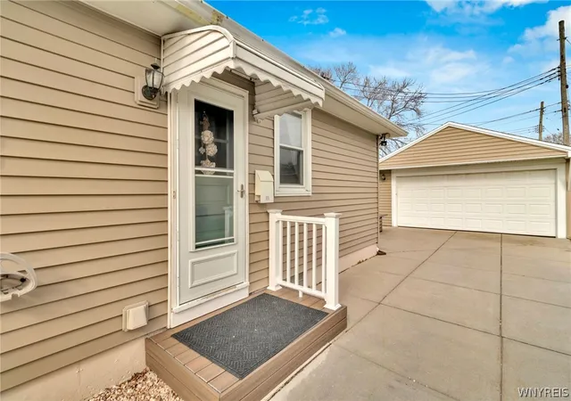 Photo 3 of Sale Pending at 55 Ceil Dr, Buffalo, NY 14227 | MLS# B1703818 | Listing updated on 2026-08-12