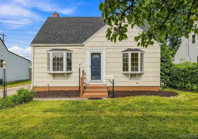 Photo 2 of Sale Pending at 67 Elaine Ct, Buffalo, NY 14225 | MLS# B1704033 | Listing updated on 2026-08-13