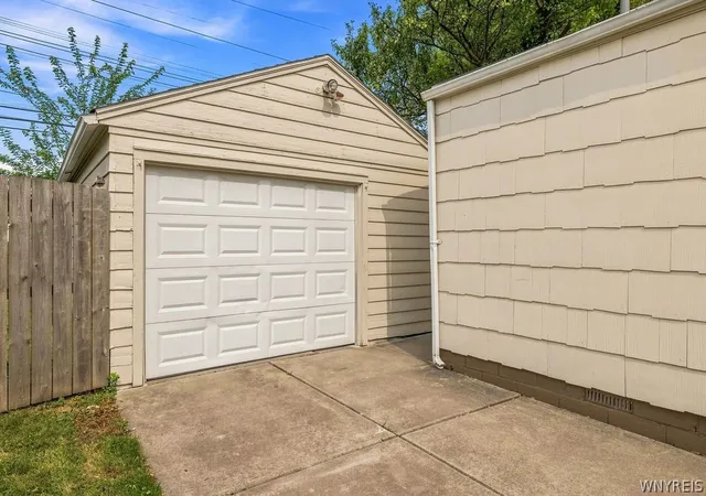 Photo 3 of Sale Pending at 67 Elaine Ct, Buffalo, NY 14225 | MLS# B1704033 | Listing updated on 2026-08-13