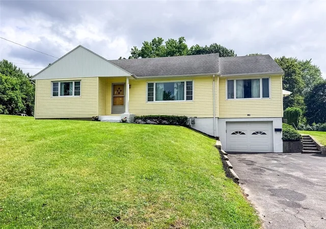 Photo 1 of Single family home for sale at 136 Perrine St, Auburn, NY 13021 | MLS# R1698776 | Listing updated on 2026-09-12