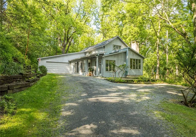 Photo 3 of Sale Pending at 647 Thayer Rd, Fairport, NY 14450 | MLS# R1702114 | Listing updated on 2026-09-03