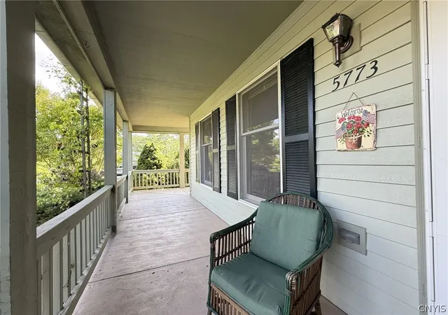 Photo 2 of Sale Pending at 5773 Innsbruck Rd, East Syracuse, NY 13057 | MLS# S1703883 | Listing updated on 2026-08-15