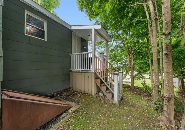 Photo 3 of Sale Pending at 88 E 8th Street, Oswego, NY 13126 | MLS# S1704063 | Listing updated on 2026-09-03