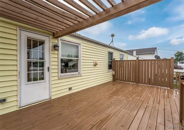 Photo 3 of Single family home for sale at 18 Lille Ln, Buffalo, NY 14227 | MLS# B1701333 | Listing updated on 2026-09-08