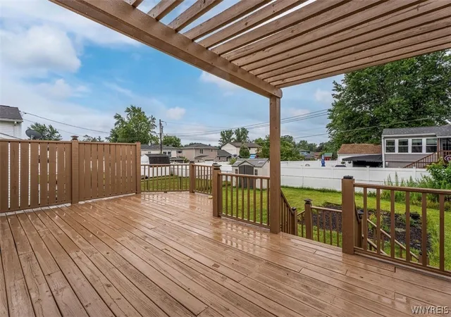 Photo 4 of Single family home for sale at 18 Lille Ln, Buffalo, NY 14227 | MLS# B1701333 | Listing updated on 2026-09-08