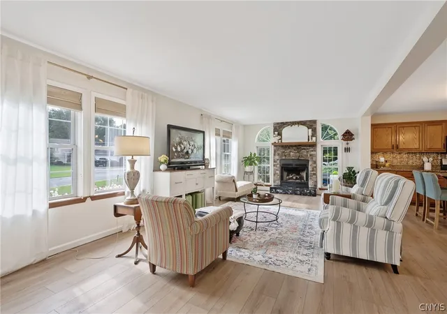 Photo 4 of Sale Pending at 23 Commane Rd, Baldwinsville, NY 13027 | MLS# S1703858 | Listing updated on 2026-09-08