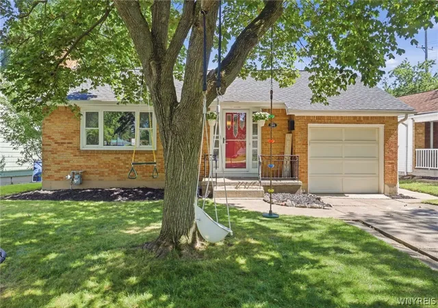 Photo 1 of Sale Pending at 106 Garland Dr, Buffalo, NY 14226 | MLS# B1703965 | Listing updated on 2026-08-07