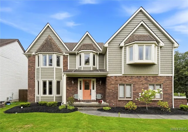 Photo 1 of Sale Pending at 124 Kingsview Ct, Buffalo, NY 14221 | MLS# B1703948 | Listing updated on 2026-09-01