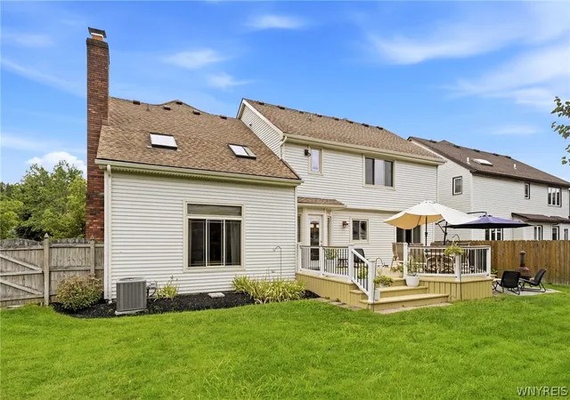 Photo 4 of Sale Pending at 124 Kingsview Ct, Buffalo, NY 14221 | MLS# B1703948 | Listing updated on 2026-09-01