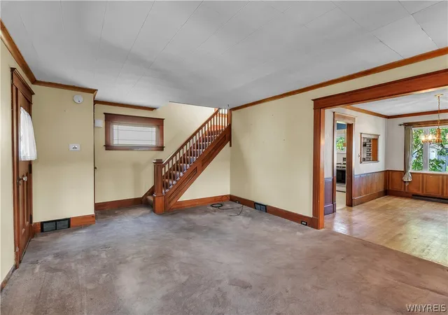 Photo 3 of Single family home for sale at 152 Mang Ave, Buffalo, NY 14217 | MLS# B1704159 | Listing updated on 2026-08-22