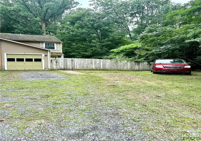 Photo 3 of Sale Pending at 4164 Long Branch Rd, Liverpool, NY 13090 | MLS# S1704143 | Listing updated on 2026-08-13
