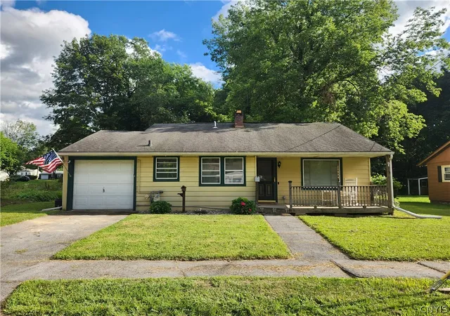 Photo 1 of Sale Pending at 116 Byrne Pl, Syracuse, NY 13205 | MLS# S1702145 | Listing updated on 2026-08-14