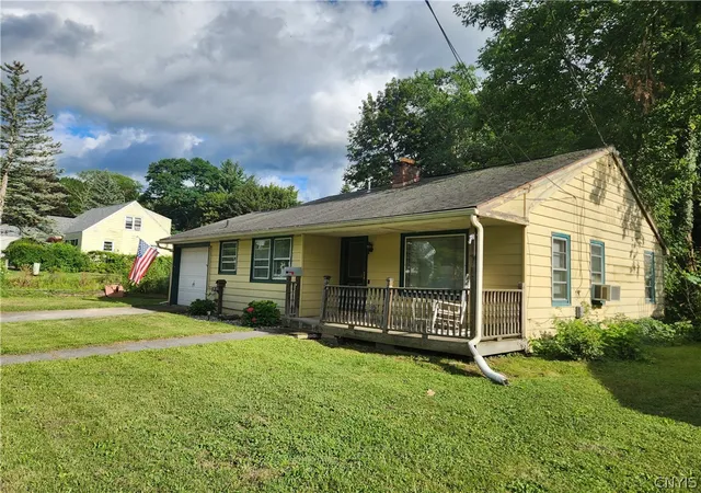 Photo 3 of Sale Pending at 116 Byrne Pl, Syracuse, NY 13205 | MLS# S1702145 | Listing updated on 2026-08-14