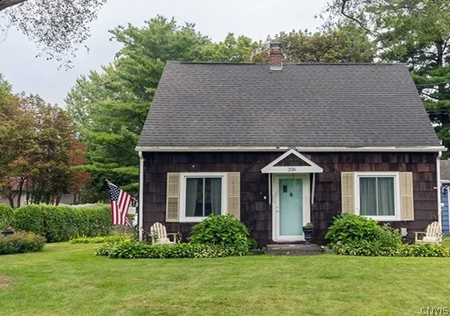 Photo 1 of Single family home for sale at 226 Cleveland Blvd, Fayetteville, NY 13066 | MLS# S1703967 | Listing updated on 2026-09-04