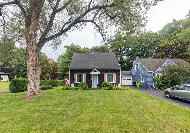 Photo 2 of Single family home for sale at 226 Cleveland Blvd, Fayetteville, NY 13066 | MLS# S1703967 | Listing updated on 2026-09-04