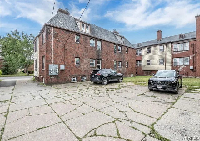 Listing Photo 5 - Condo for sale in building located at 631 Kenmore Ave, Buffalo, NY 14223