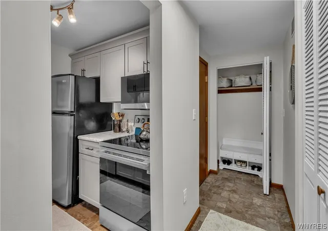 Photo 4 of Sale Pending at 4765 Chestnut Ridge Rd #4, Buffalo, NY 14228 | MLS# B1704132 | Listing updated on 2026-08-24