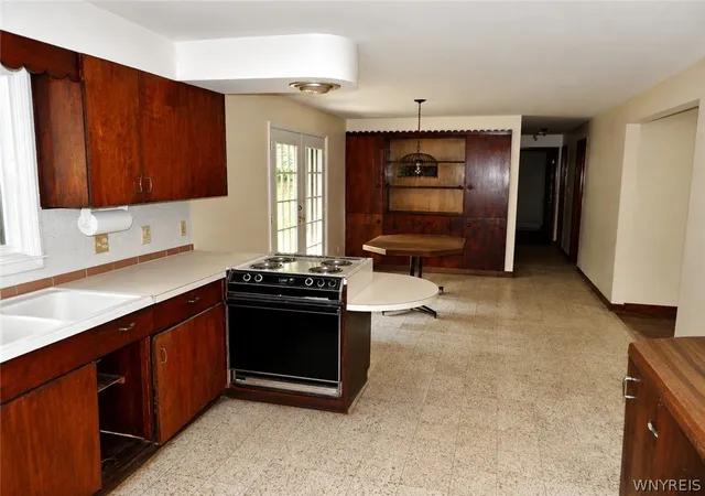 Photo 3 of Sale Pending at 2963 Cloverbank Rd, Hamburg, NY 14075 | MLS# B1704257 | Listing updated on 2026-08-14