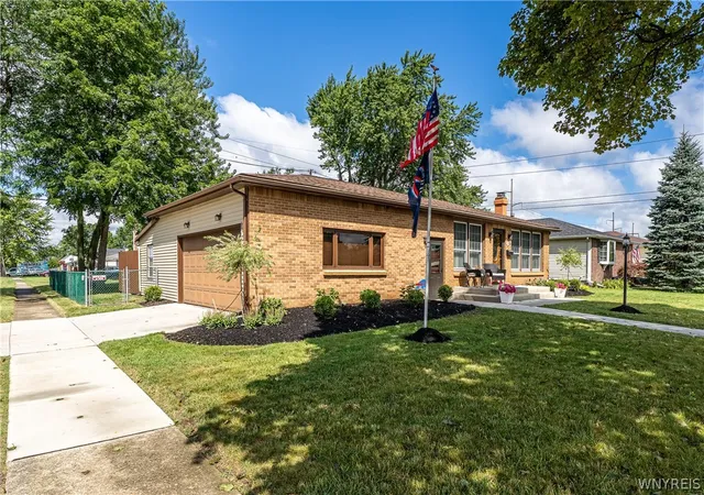 Photo 2 of Sale Pending at 200 Lou Ann Dr, Depew, NY 14043 | MLS# B1704262 | Listing updated on 2026-08-28