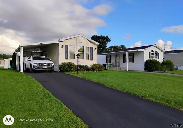 Photo 2 of Manufactured home for sale at 614 Barbara Ave, Clinton, NY 13323 | MLS# S1704105 | Listing updated on 2026-09-03