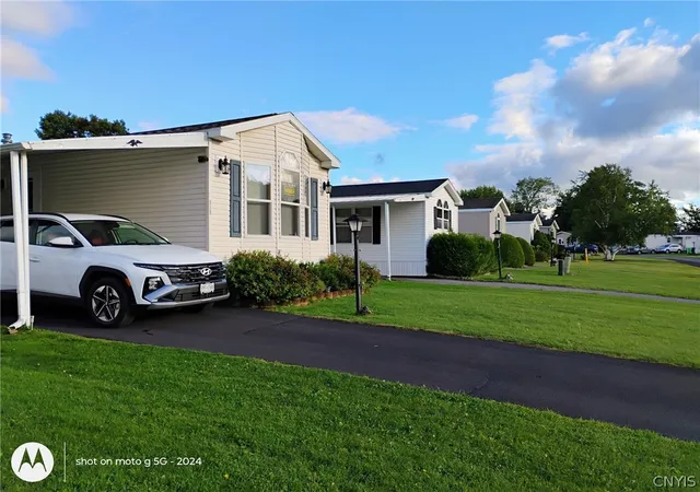 Photo 3 of Manufactured home for sale at 614 Barbara Ave, Clinton, NY 13323 | MLS# S1704105 | Listing updated on 2026-09-03