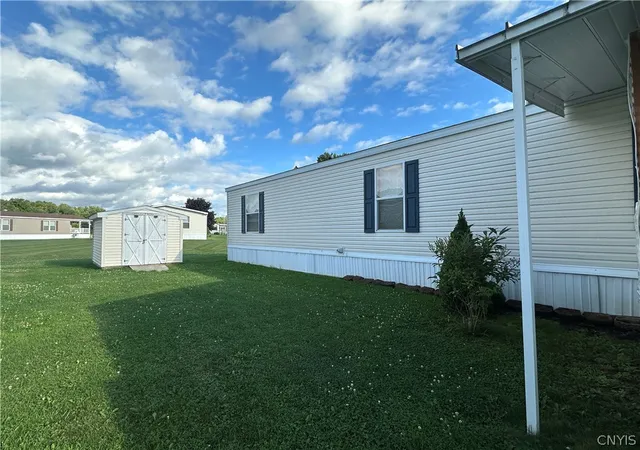 Photo 3 of Manufactured home for sale at 614 Barbara Ave, Clinton, NY 13323 | MLS# S1704105 | Listing updated on 2026-09-03