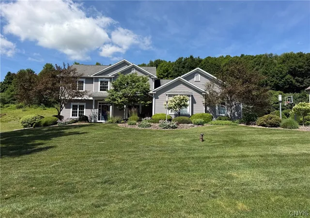 Photo 2 of Sale Pending at 6361 Tulipwood Ln, Jamesville, NY 13078 | MLS# S1704007 | Listing updated on 2026-08-24