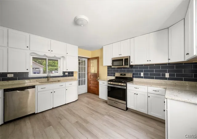 Photo 4 of Single family home for sale at 9248 Main St, Western, NY 13486 | MLS# S1704350 | Listing updated on 2026-09-11