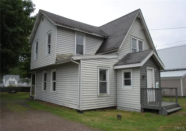 Photo 2 of Single family home for sale at 671 State Route 49, Bernhards Bay, NY 13028 | MLS# S1704309 | Listing updated on 2026-08-24