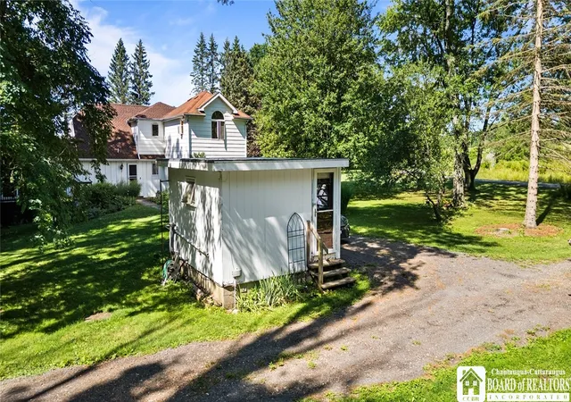 Photo 4 of Single family home for sale at 9159 Skinner Rd, Fredonia, NY 14063 | MLS# R1703609 | Listing updated on 2026-08-17