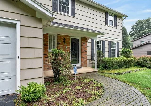 Photo 2 of Sale Pending at 131 Timber Brk Ln, Penfield, NY 14526 | MLS# R1701964 | Listing updated on 2026-08-12