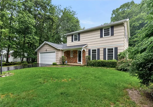 Photo 3 of Sale Pending at 131 Timber Brk Ln, Penfield, NY 14526 | MLS# R1701964 | Listing updated on 2026-08-12